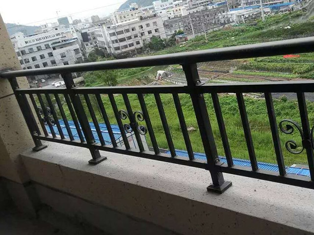 锌钢阳台护栏 锌钢阳台护栏